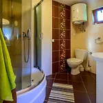 Mazurskie Chatki W Skarpie Дом отдыха *